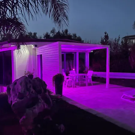 Pool House Террачина